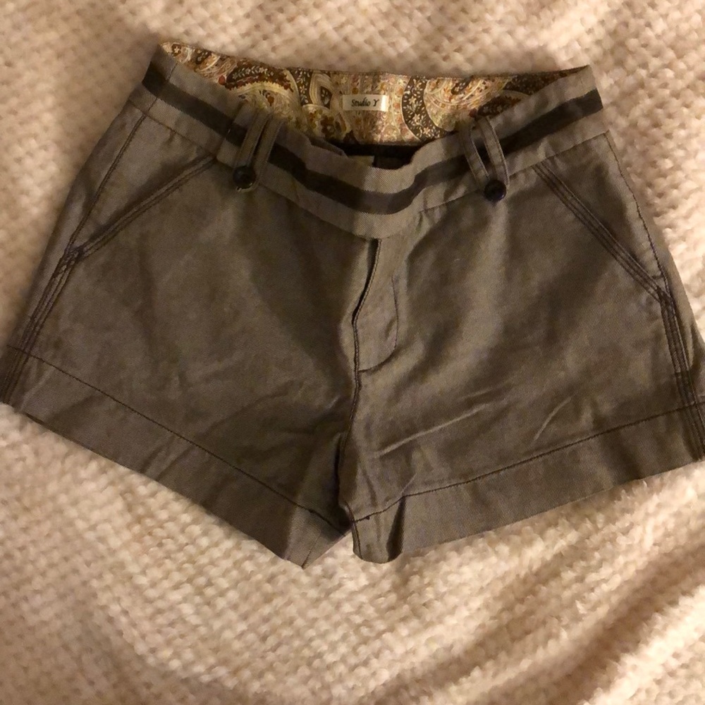 Studio Y shorts